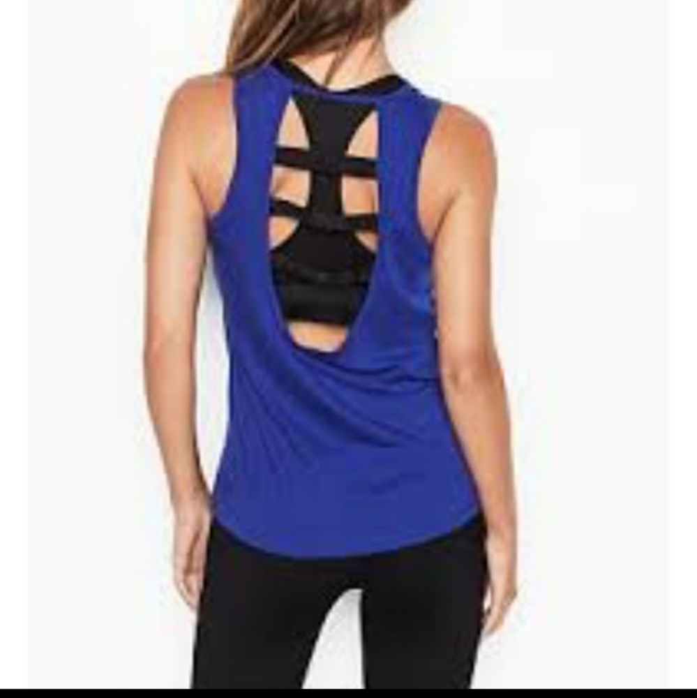 Victoria sport cage tank top